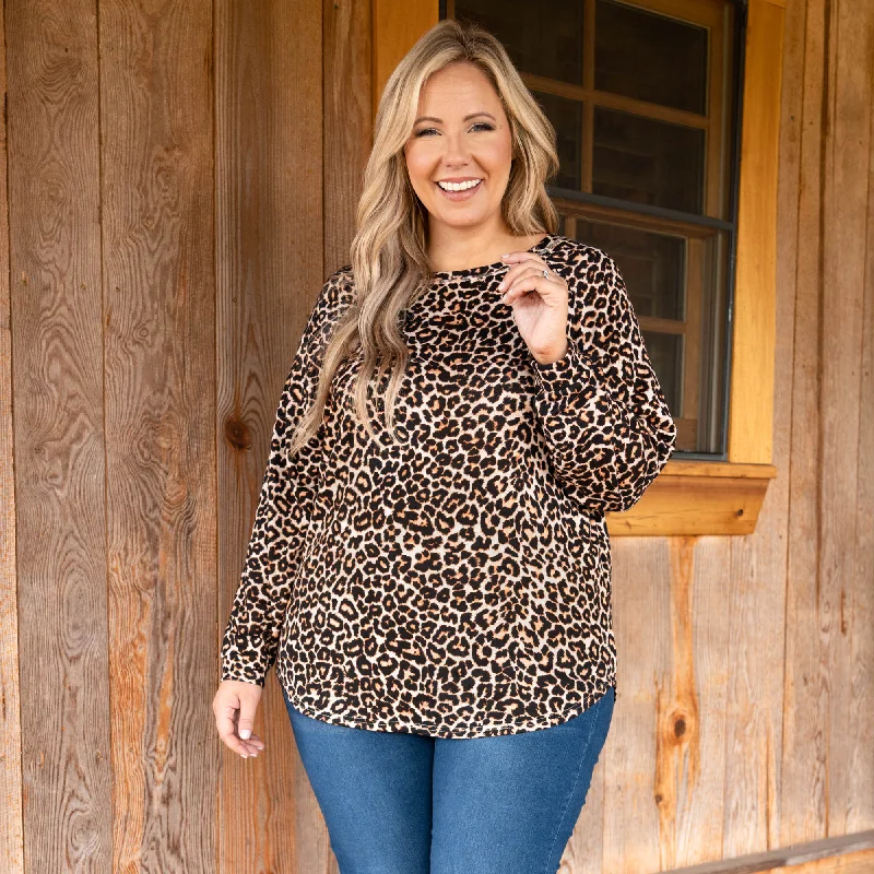 Closeout Deal Curved Hem Slouchy Dolman Tunic, Leopard