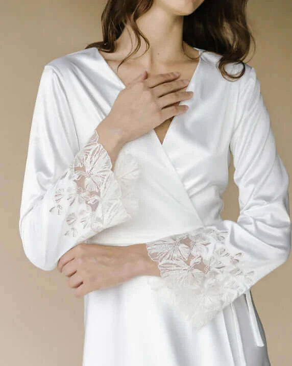 Weekend Savings Extravaganza Agathe Robe
