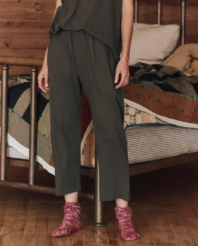 Weekend Savings Spectacular The Lounge Crop. -- Washed Black