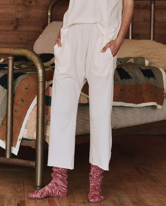 Don't Miss Out The Lounge Crop. -- Washed White