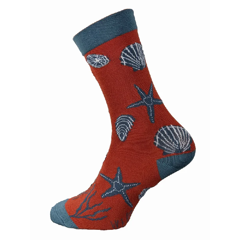 Weekend Bargains to Snag Red Sea Shell Bamboo Socks