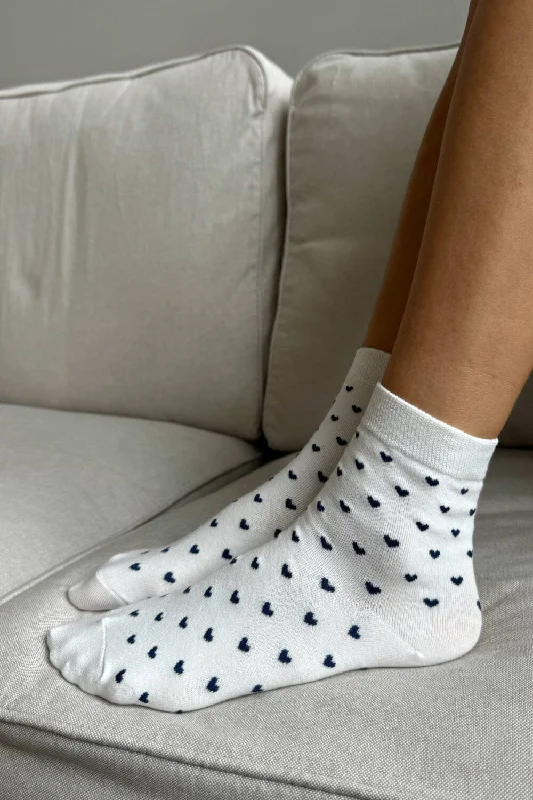 Weekend Bargains to Celebrate Heart Socks