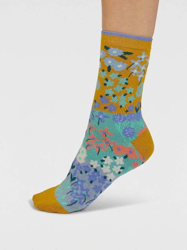 Weekend Savings Spectacular Marguerite Floral Organic Cotton Socks - Cumin Yellow