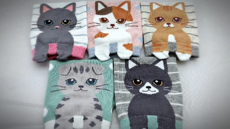 Weekend Discounts to Grab Meow, 5 Pairs Cute Cat Print Women Ankle Socks