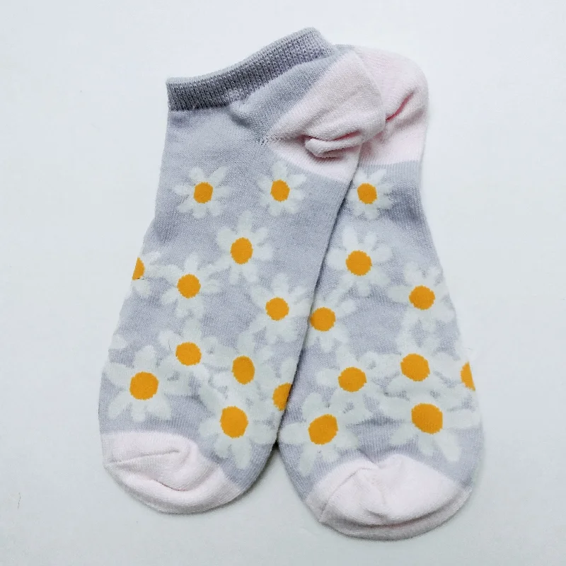 Weekend Deals You Can't Resist Daisy Flower Ankle Socks