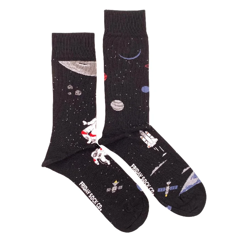 Online Exclusive Space Scene Mismatched Socks M