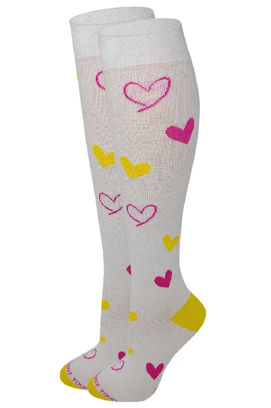 The Best Deal Women White Pink Hearts Graduated  Compression Knee High Socks
